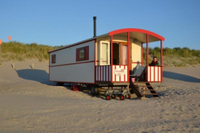 Pipowagen op het strand